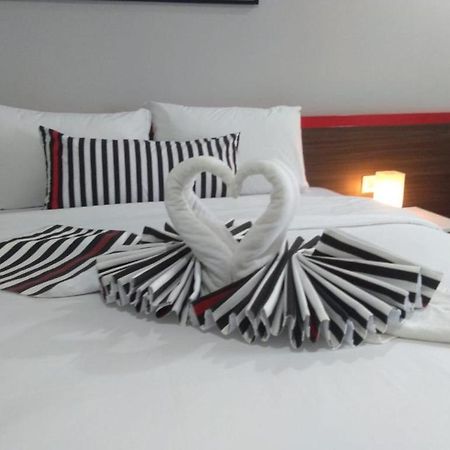 Hi Hotel Senen Jakarta Luaran gambar